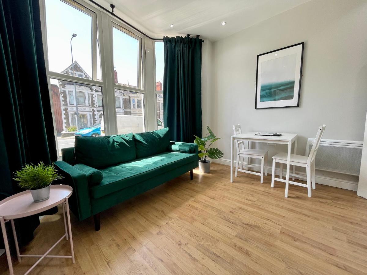 1 Bed 2 Person Apartment City Centre คาร์ดิฟฟ์ ภายนอก รูปภาพ